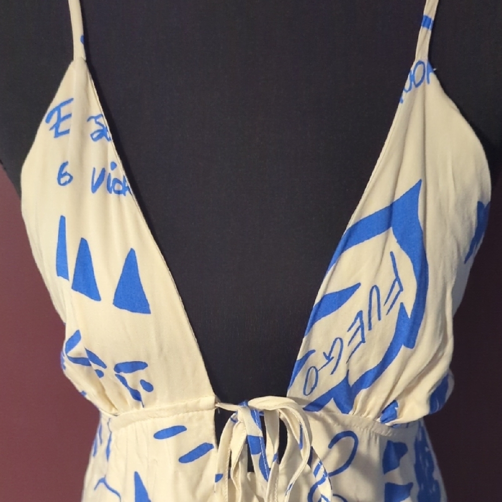 Chic Cream Maxi Dress with Blue Accents - Picture 2 of 5